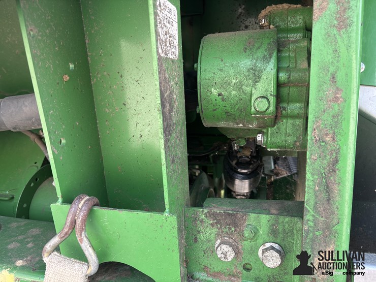 2018-john-deere-635fd-image-15