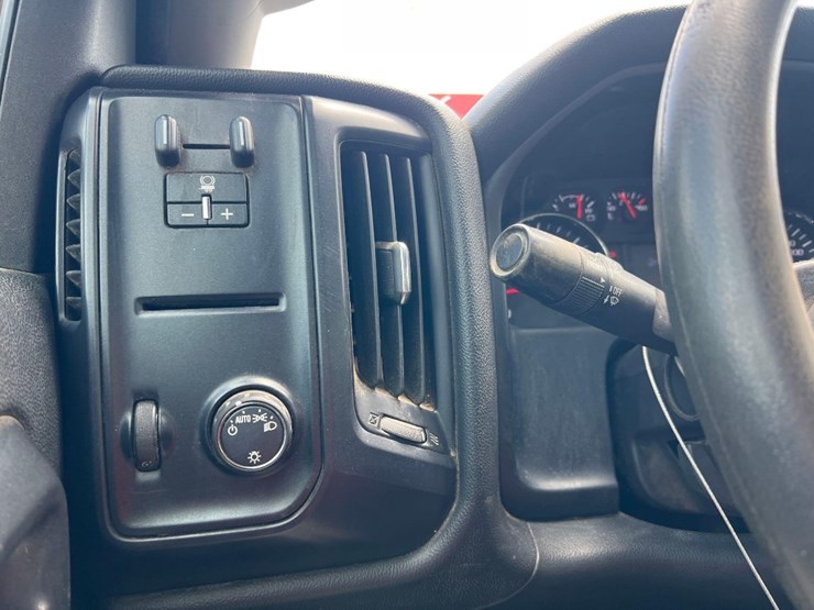 2016-chevrolet-silverado-2500-image-23
