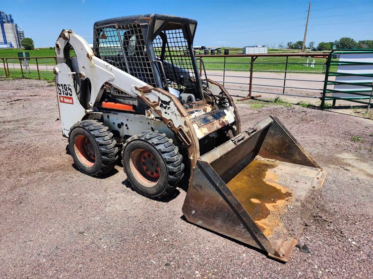 2005-bobcat-s185-skid-loader-image-2