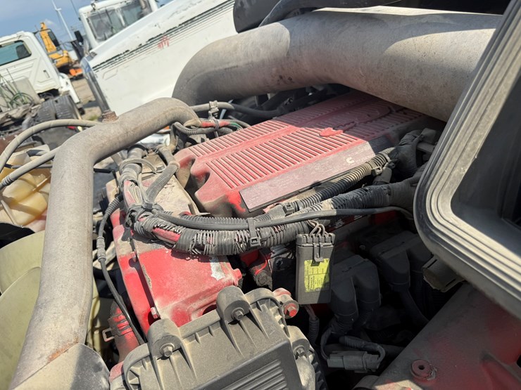 2010-international-prostar-image-64