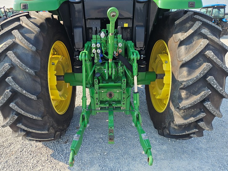 2022-john-deere-6145m-image-17