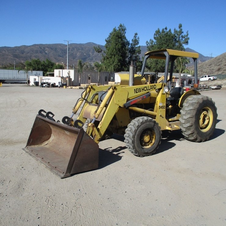 NEW HOLLAND 545D