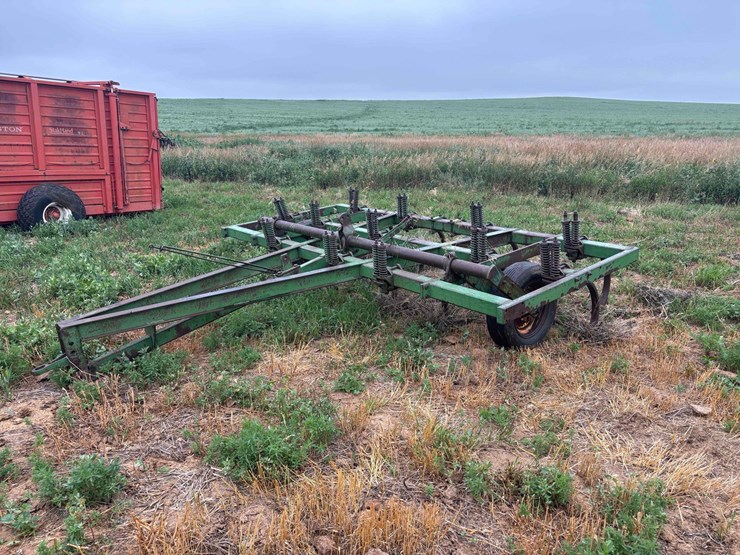 john-deere-100-image-2