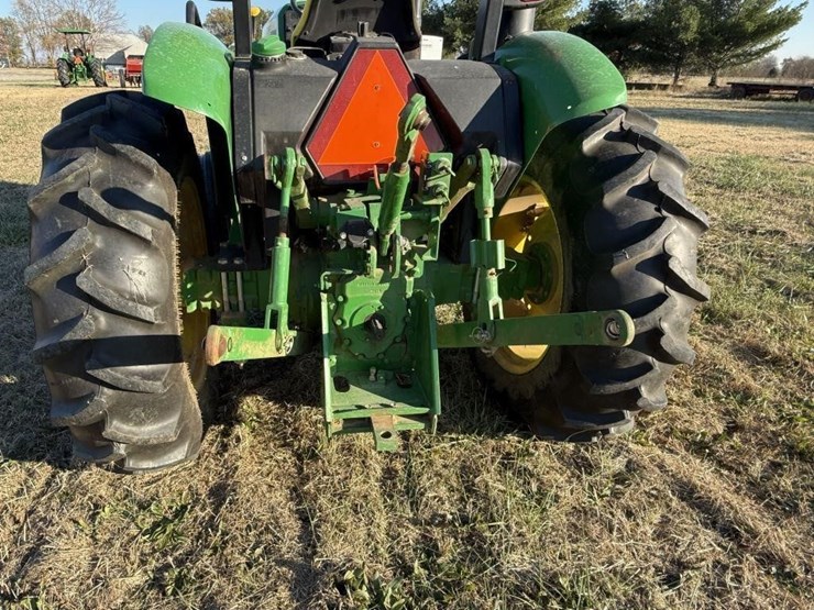 john-deere-5045e-image-8