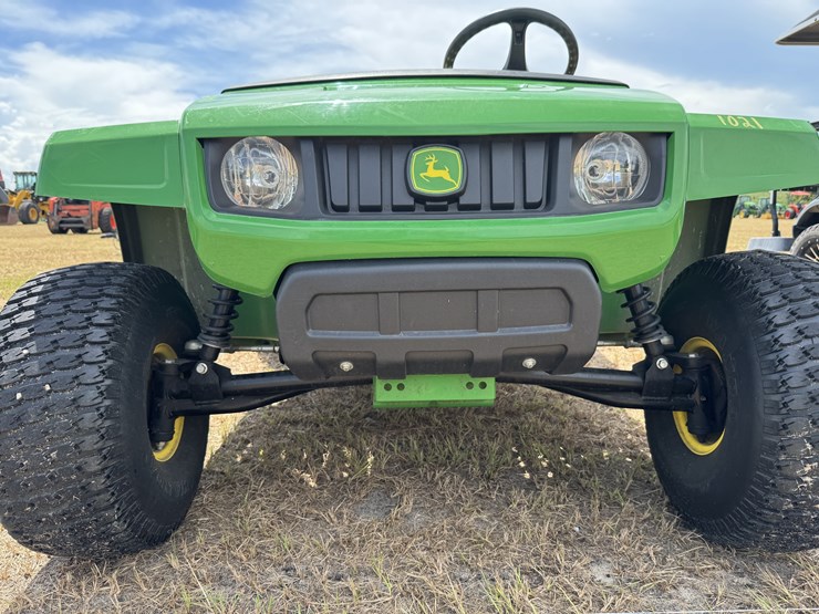 john-deere-gator-image-3