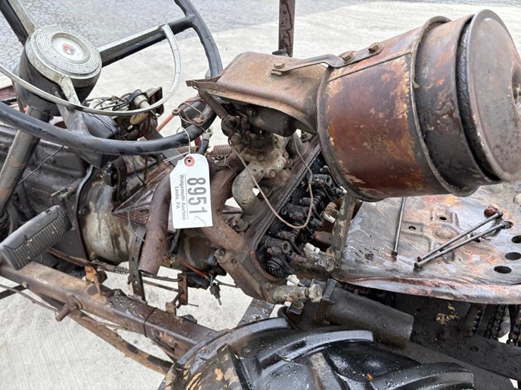 morris-minor-tractor-image-9