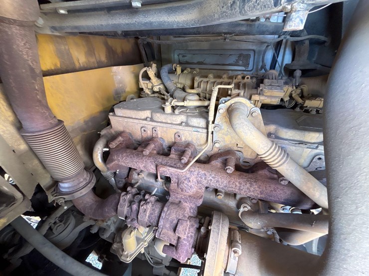 2012-caterpillar-930-image-18