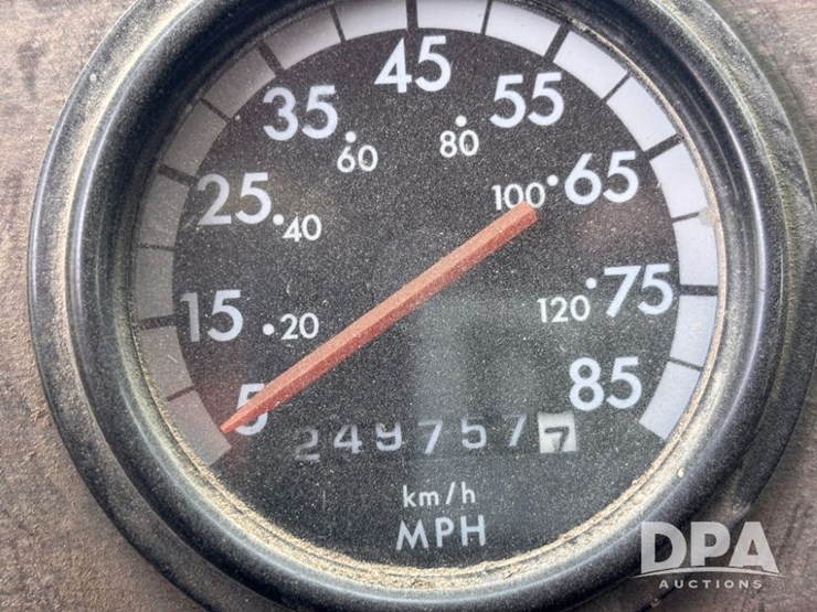 1997-freightliner-fld112-image-86