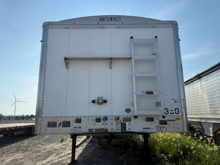 wilson-hopper-bottom-image-2