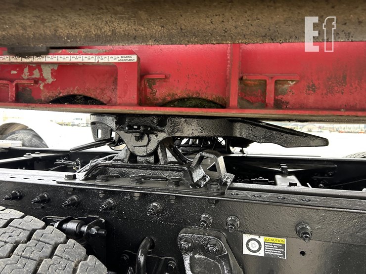 2019-kenworth-t800-image-25