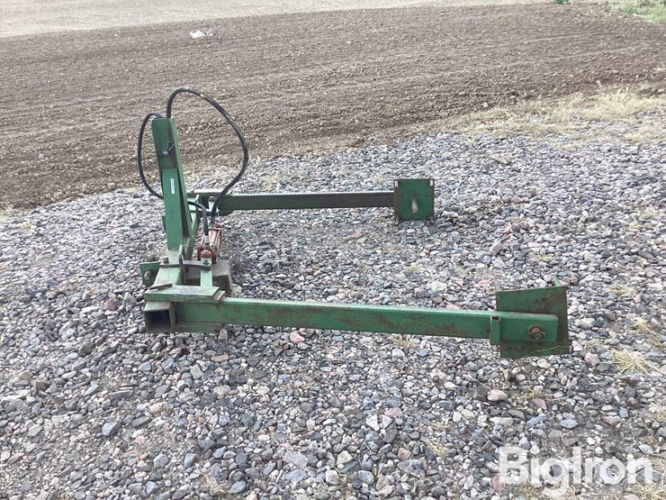 3-pt-round-bale-unroller-image-8