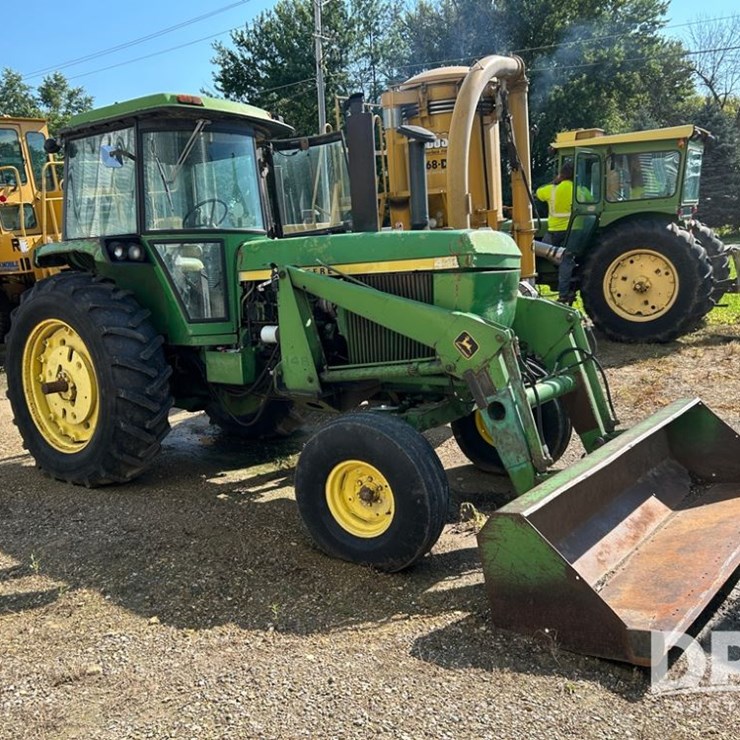 JOHN DEERE 4430