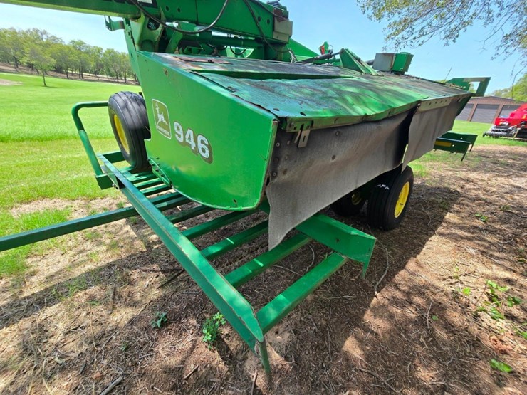 john-deere-946-image-22