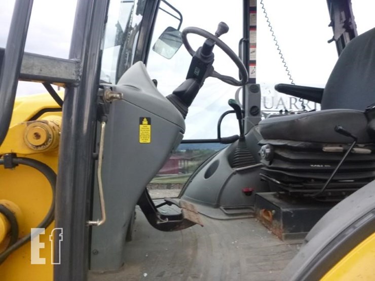 2004-komatsu-wb150aws-image-13