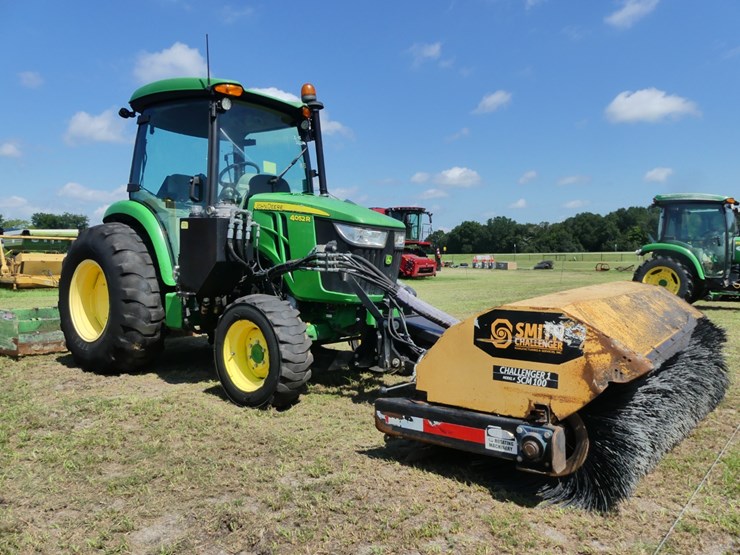 john-deere-4052r-image-1