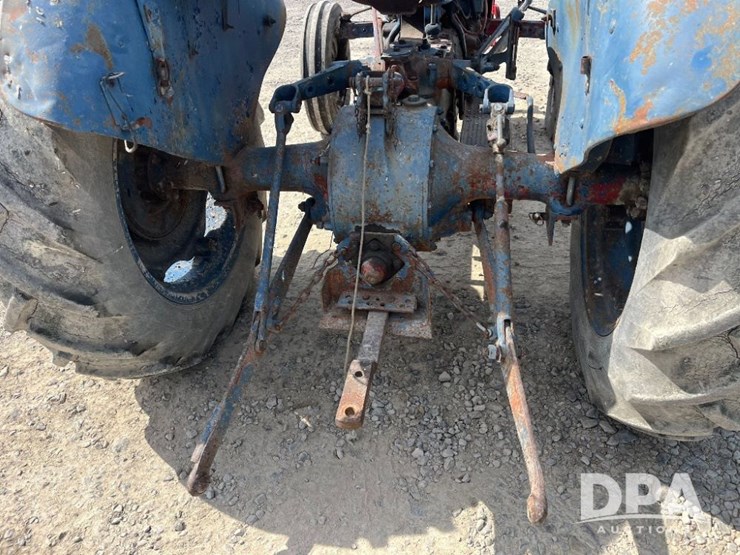 ford-600-image-28
