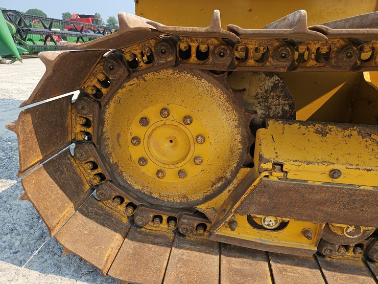 2018-deere-550k-image-8