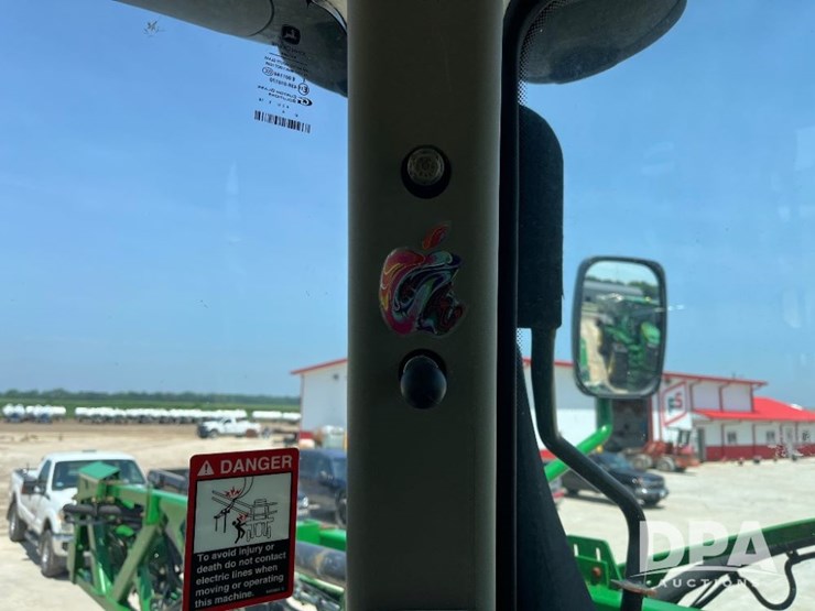 2020-john-deere-r4045-image-106