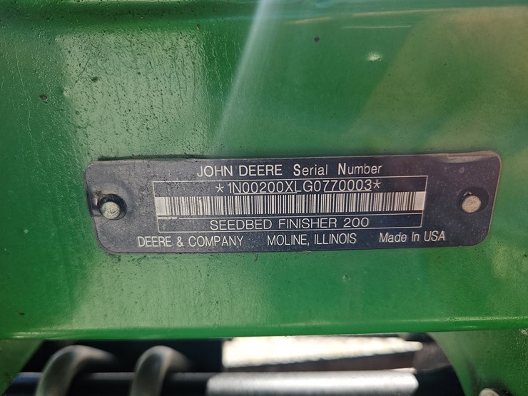 2016-john-deere-200-image-5