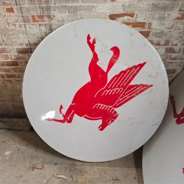 #2552 • Mobile Pegasus Lighted Sign