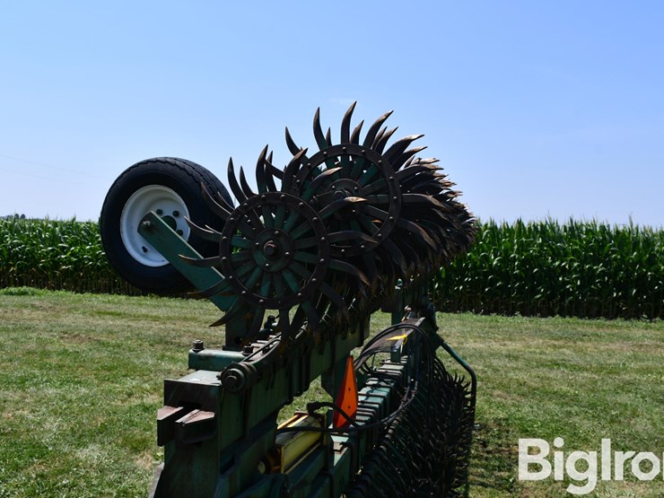 john-deere-28-image-14