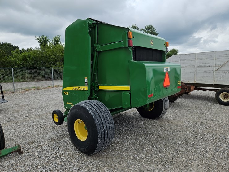 2008-john-deere-568-image-7