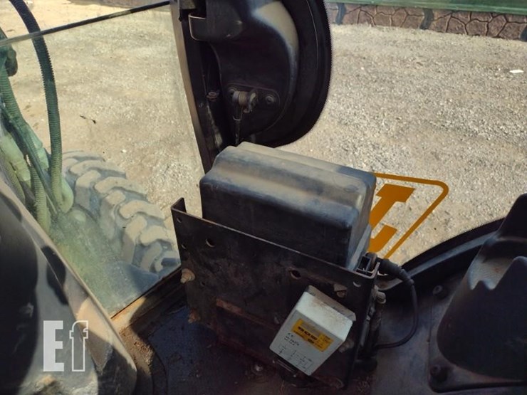 2006-jcb-215-image-10