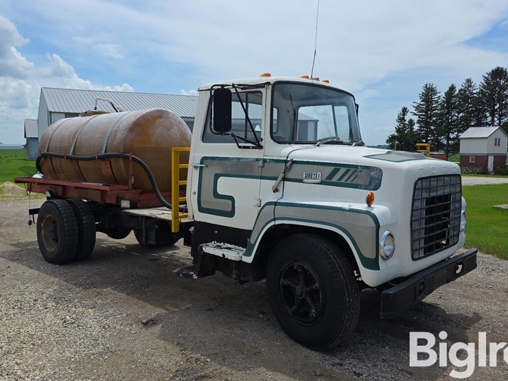 1971-ford-ln600-s/a-water-truck-image-3