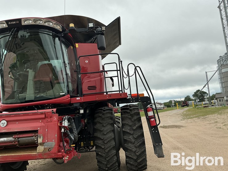 2018-case-ih-8240-image-9