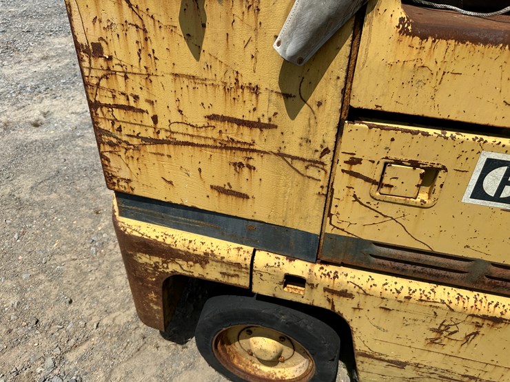caterpillar-t50c-image-37