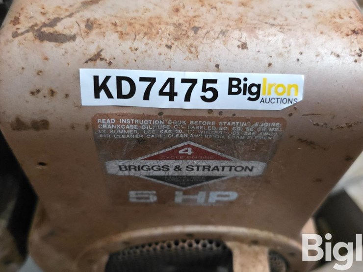 briggs-&-stratton-5-hp-gas-pump-image-20