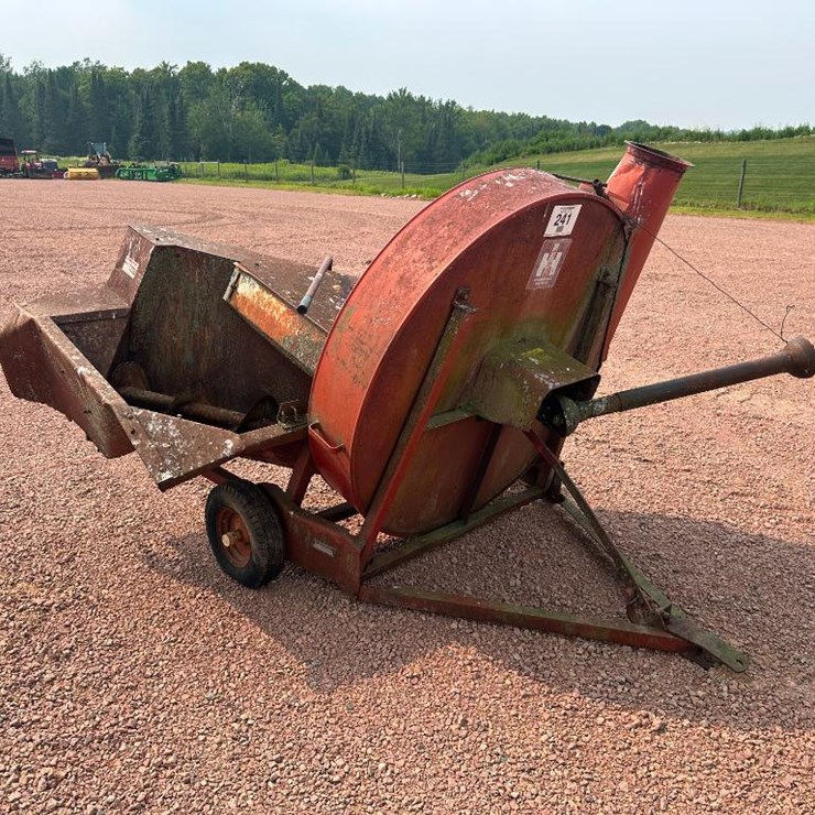 NEW HOLLAND 770W