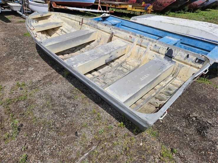 #2530-•-15'-aluminum-boat-image-2