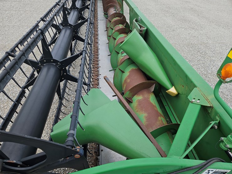 2005-john-deere-635f-image-3