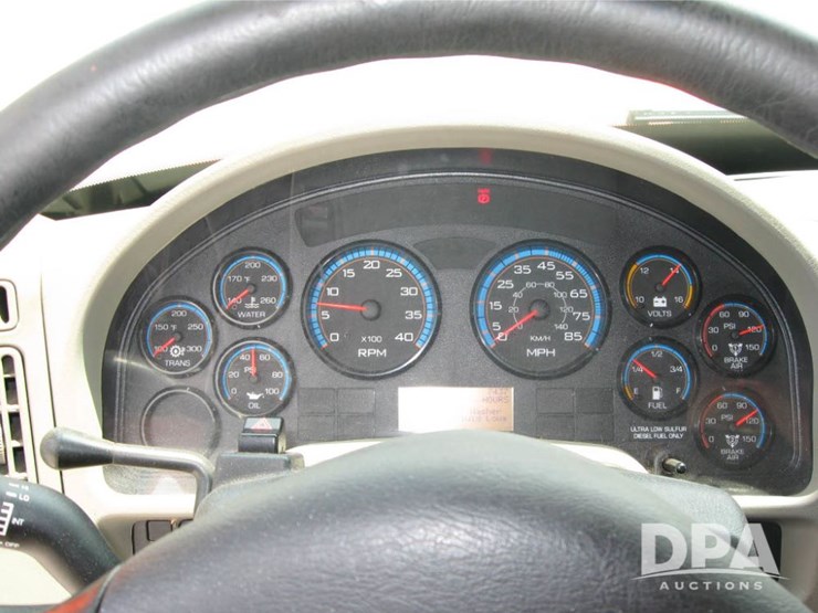 2009-international-durastar-4400-image-32