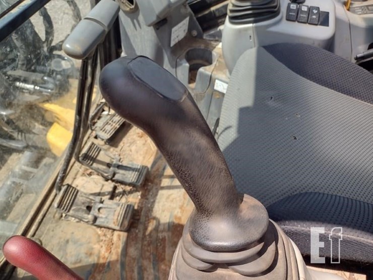 2022-deere-50g-image-12