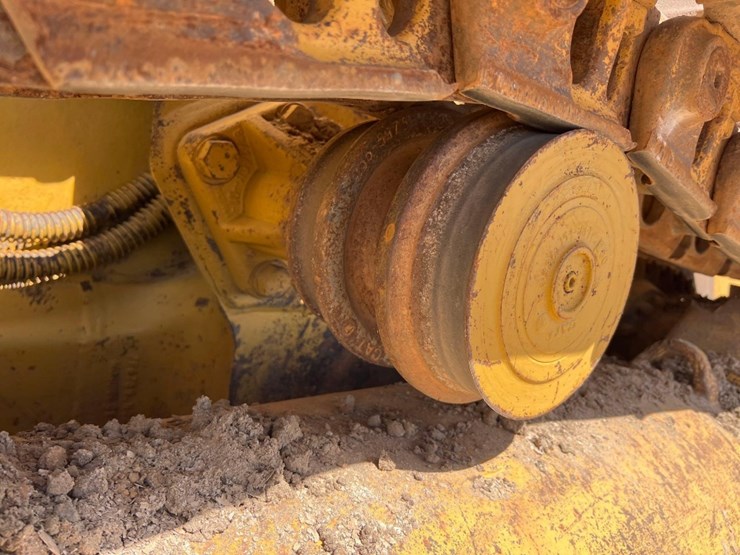 2004-caterpillar-963c-image-11