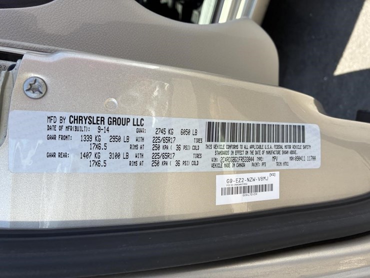 2015-dodge-grand-caravan-image-15