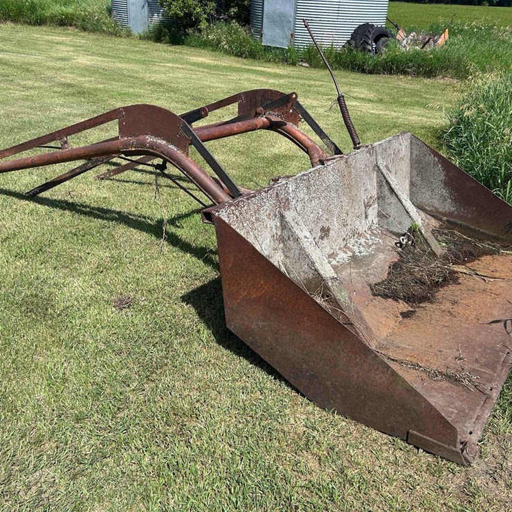 MCCORMICK M