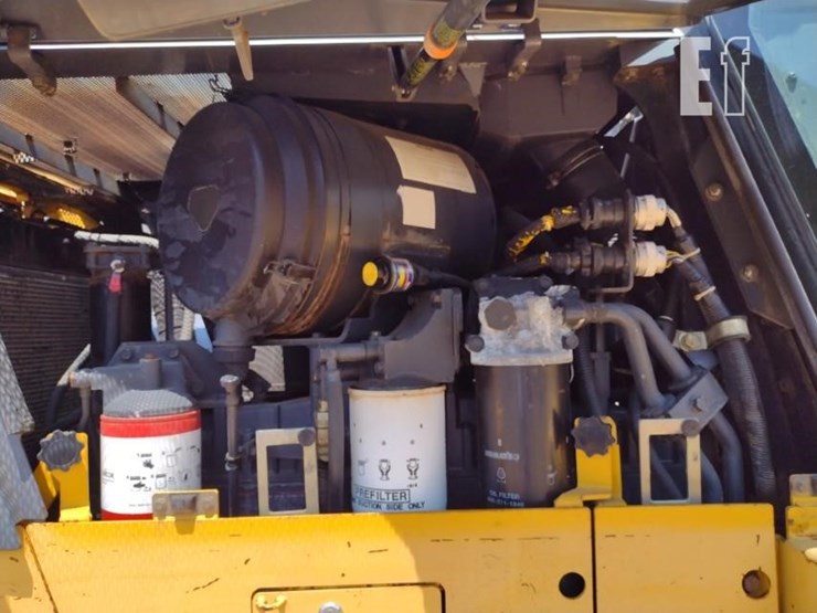 2004-komatsu-d65ex-15-image-47