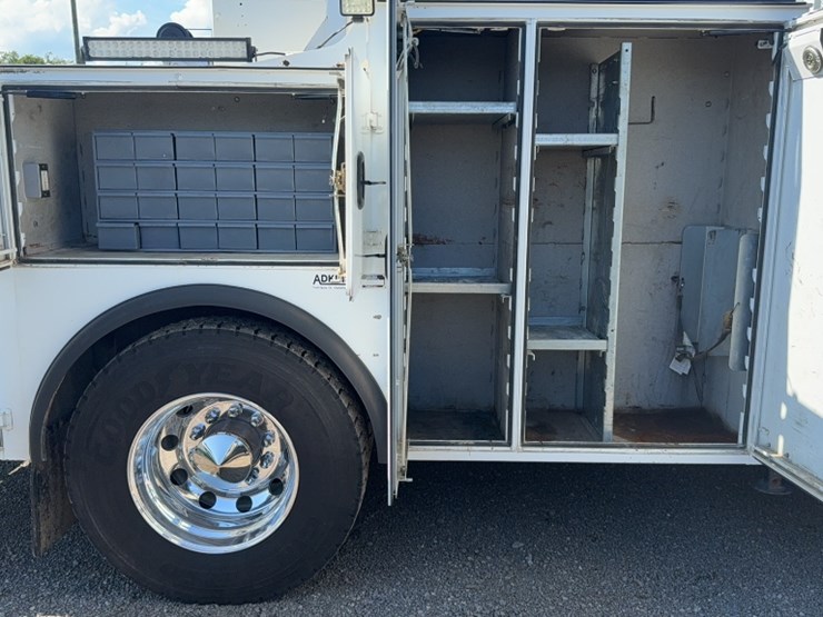 2016-kenworth-t370-image-8