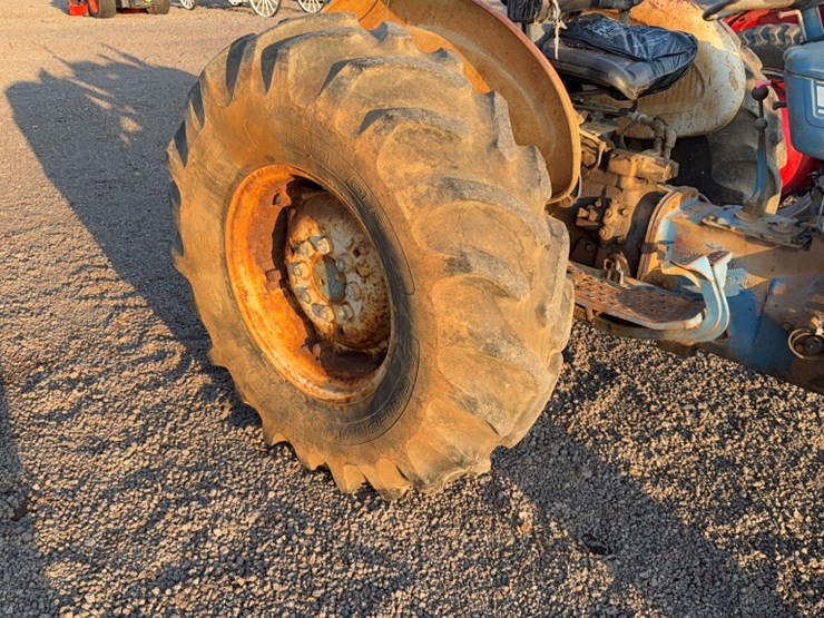 ford-4000-image-8