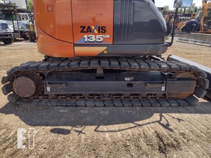 2021-hitachi-zx135us-6-image-34