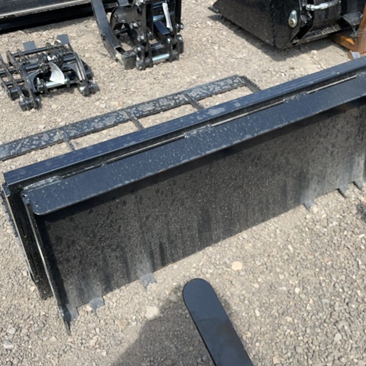 #1075 • GIYI 48" SKID STEER LAND LEVELER