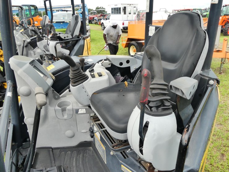 deere-30g-image-9