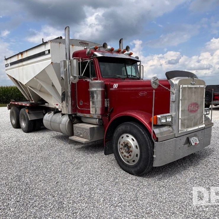 2000 PETERBILT 379
