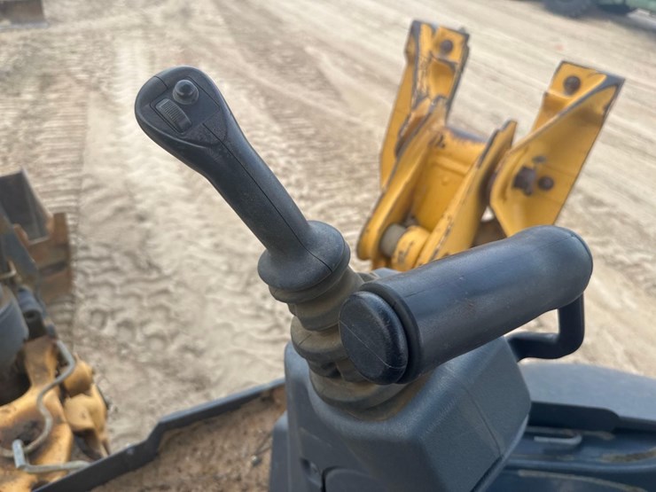 2018-deere-310sl-hl-image-27