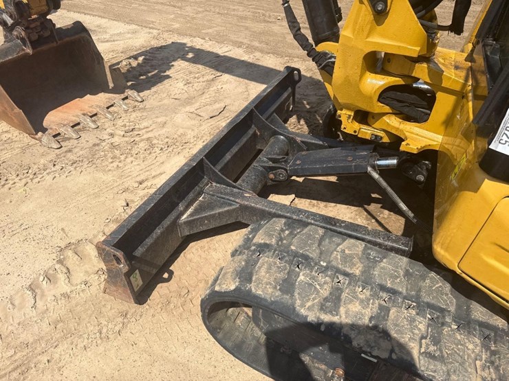 caterpillar-305e2-cr-image-15