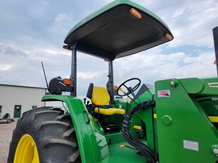 2005-john-deere-6603-image-13