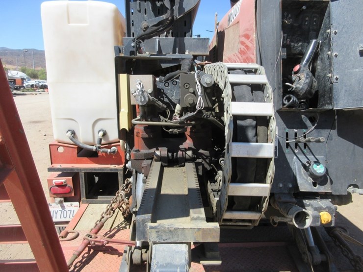2013-ditch-witch-jt2020-image-26
